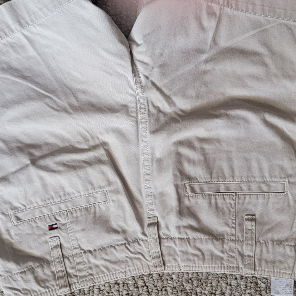 Shorts - Picture 3 of 3